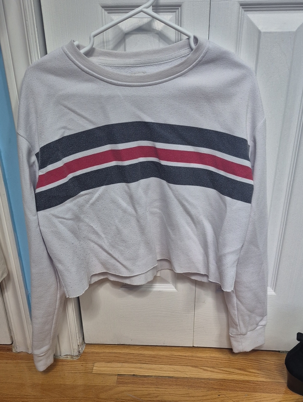 Ardene White Cropped Sweatshirt with Navy and Burgundy Stripes